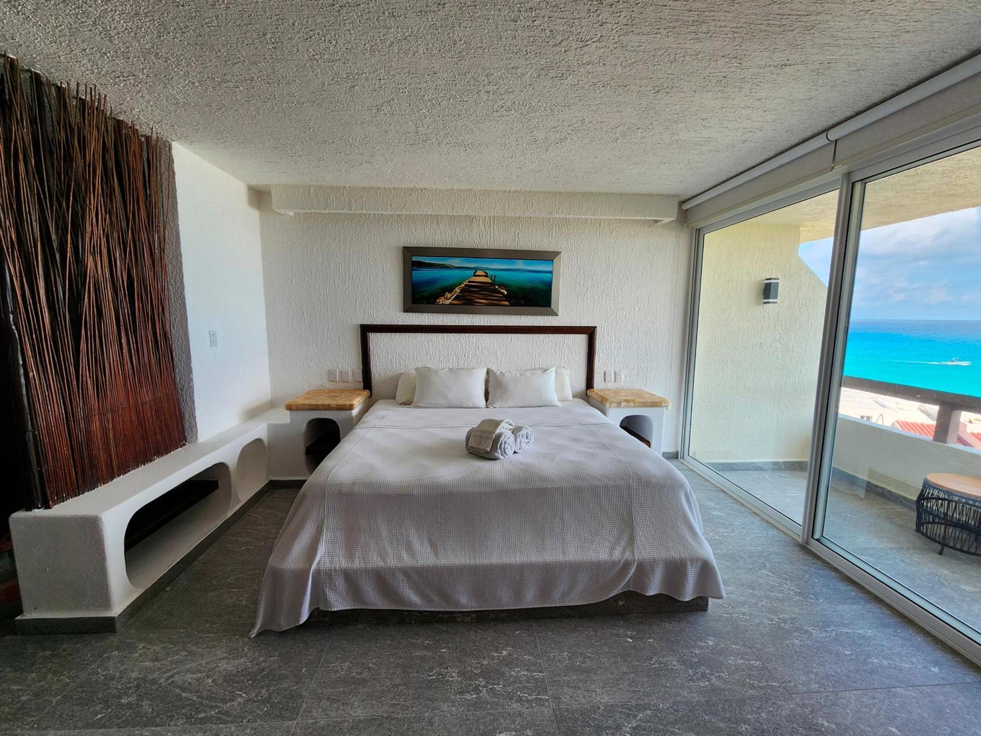 Rodero By Solymar Beach Front Condos In Hotel Zone 칸쿤 외부 사진